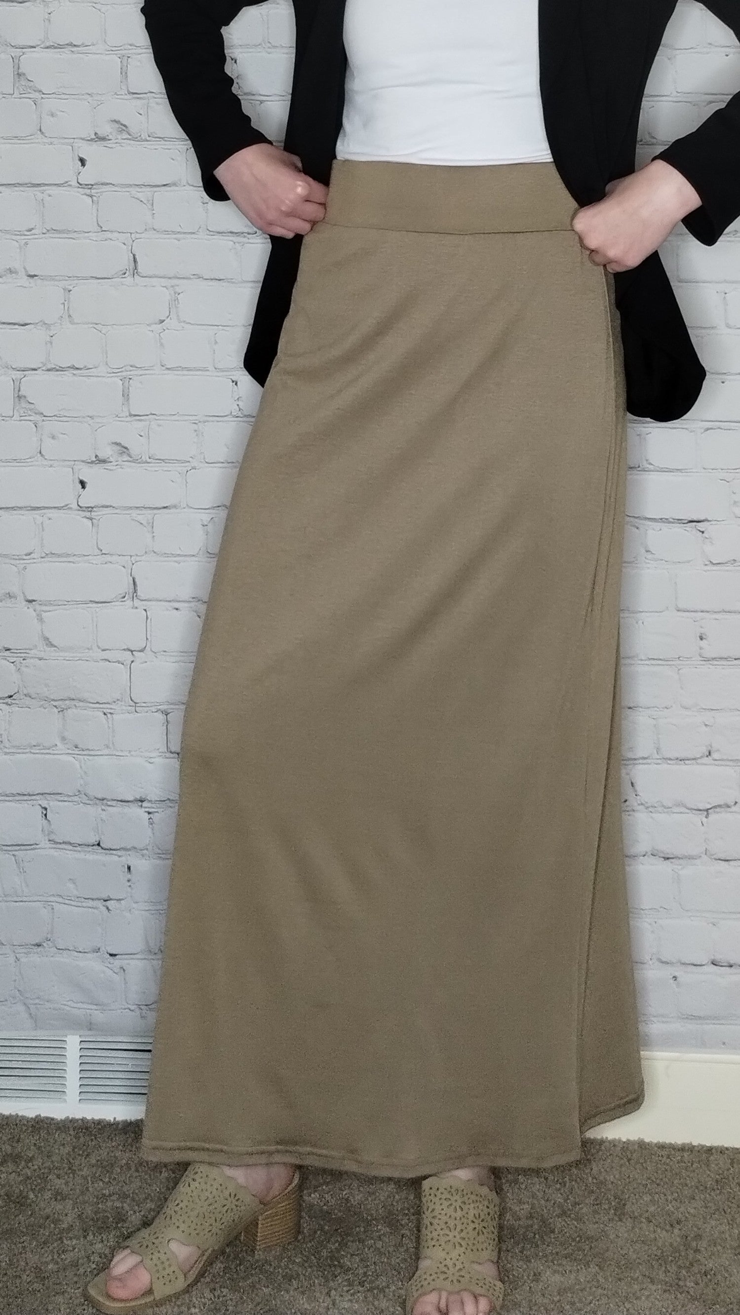 taupe maxi skirt, long taupe skirt, taupe knit skirt, Clarise taupe skirt, taupe knit maxi skirt, premium knit skirt, lined skirt, lined maxi skirt, lined taupe skirt